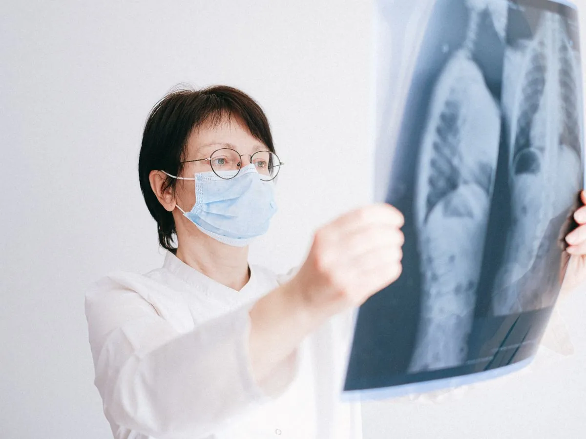 Specialist pulmonology consultation